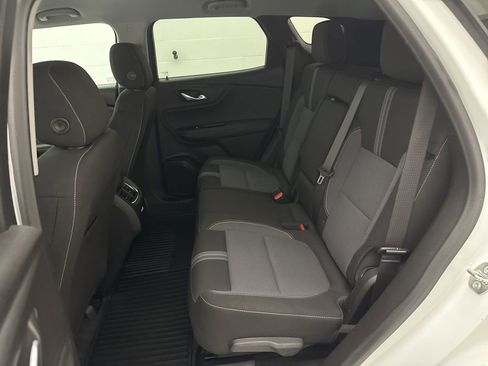 Used 2024 Chevrolet Blazer LT w/ Convenience Package image 40