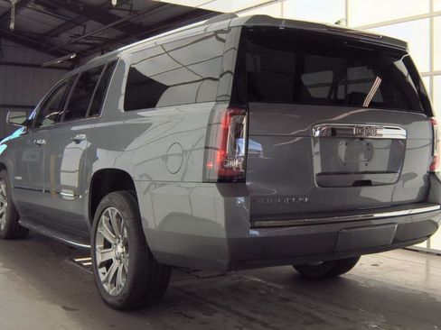 Used 2020 GMC Yukon XL Denali w/ Open Road Package image 5