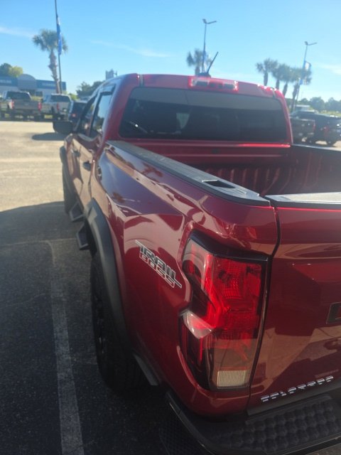 Used 2024 Chevrolet Colorado Trail Boss w/ Advanced Trailering Package AWD/4WD image 6
