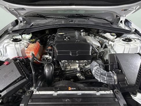 Used 2022 Chevrolet Camaro LT image 33