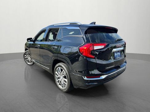 Used 2023 GMC Terrain Denali w/ LPO, Floor Liner Package AWD/4WD image 4