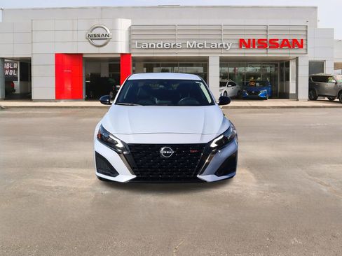Used 2023 Nissan Altima 2.5 SR image 8