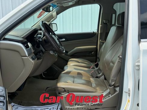 Used 2016 GMC Yukon XL SLE AWD/4WD image 9