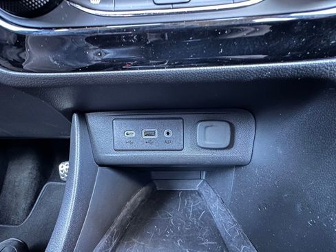 Certified 2023 Buick Encore GX Select w/ Sport Touring Package image 31