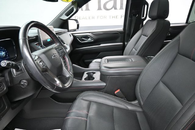 Used 2022 Chevrolet Tahoe RST w/ Luxury Package AWD/4WD image 16