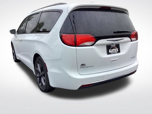 Used 2018 Chrysler Pacifica Touring-L Plus w/ S Appearance Package FWD image 7
