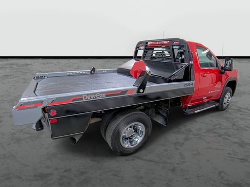 Used 2024 GMC Sierra 3500 SLE w/ SLE Convenience Package image 4