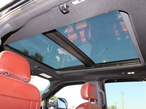 Used 2022 Ford F350 Platinum w/ Tremor Off-Road Package image 21