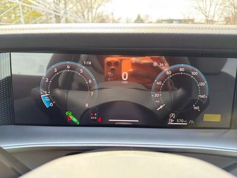 New 2026 Volkswagen Tiguan SE R-Line AWD/4WD image 17
