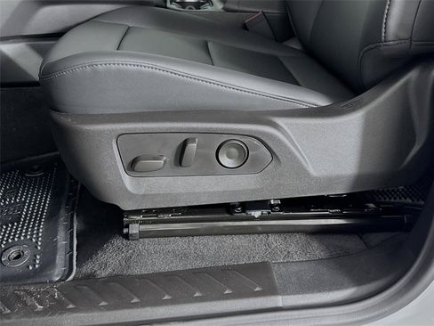 New 2026 GMC Canyon Elevation w/ Convenience Package RWD image 20