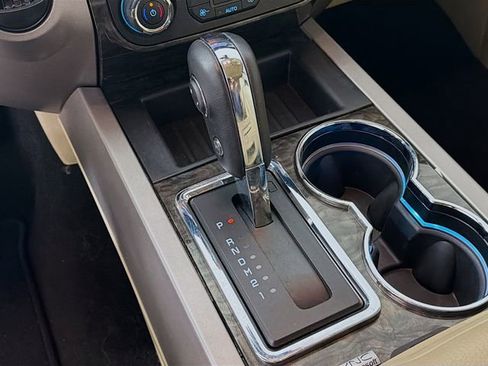 Used 2015 Ford Expedition Limited w/ Equipment Group 301A image 18