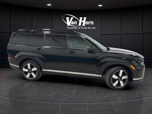 Used 2024 Hyundai Santa Fe Limited image 2