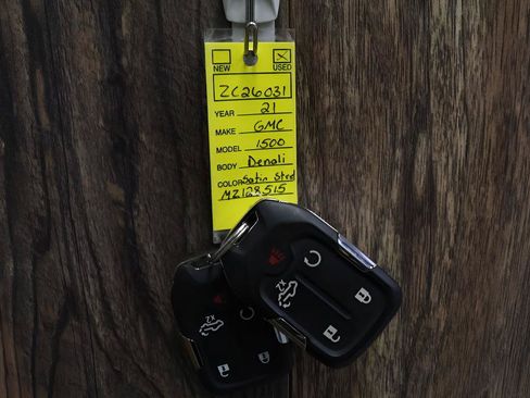 Used 2021 GMC Sierra 1500 Denali w/ Technology Package AWD/4WD image 42