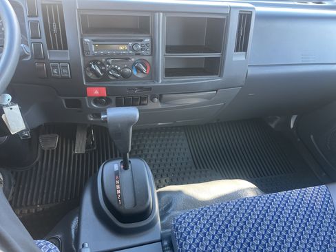 New 2024 Chevrolet Low Cab Forward image 13