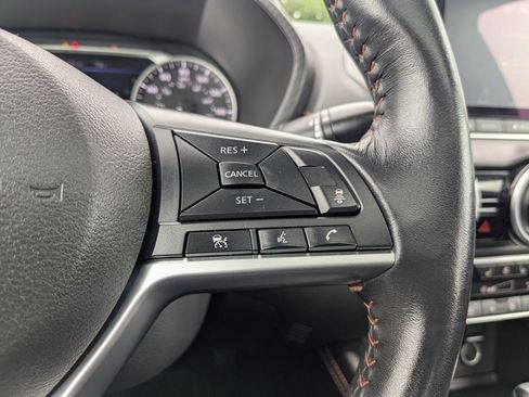 Used 2021 Nissan Sentra SR w/ SR Premium Package FWD image 23