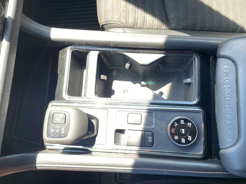 Used 2024 Nissan Pathfinder Rock Creek AWD/4WD image 17
