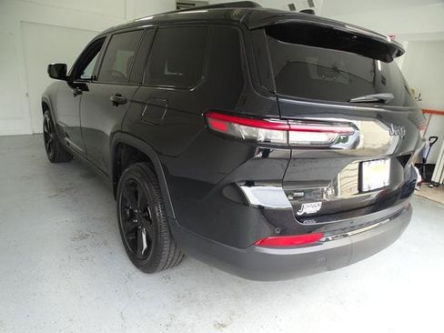 Used 2022 Jeep Grand Cherokee L Laredo AWD/4WD image 20