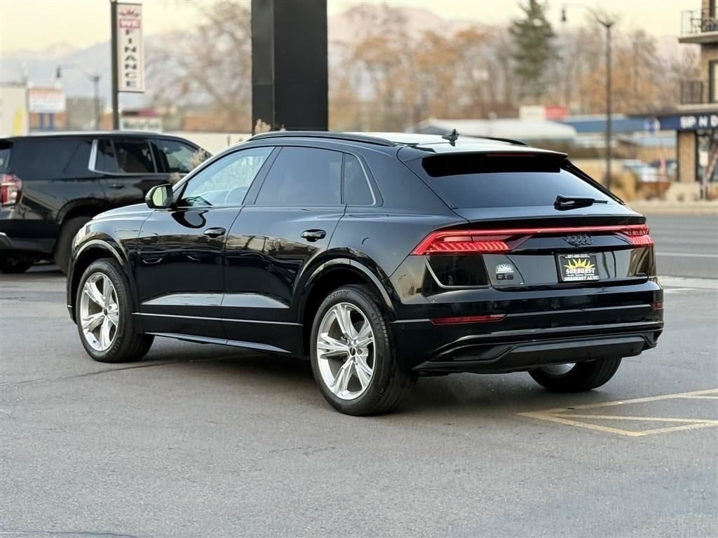 Used 2022 Audi Q8 Prestige w/ Prestige Package AWD/4WD image 5