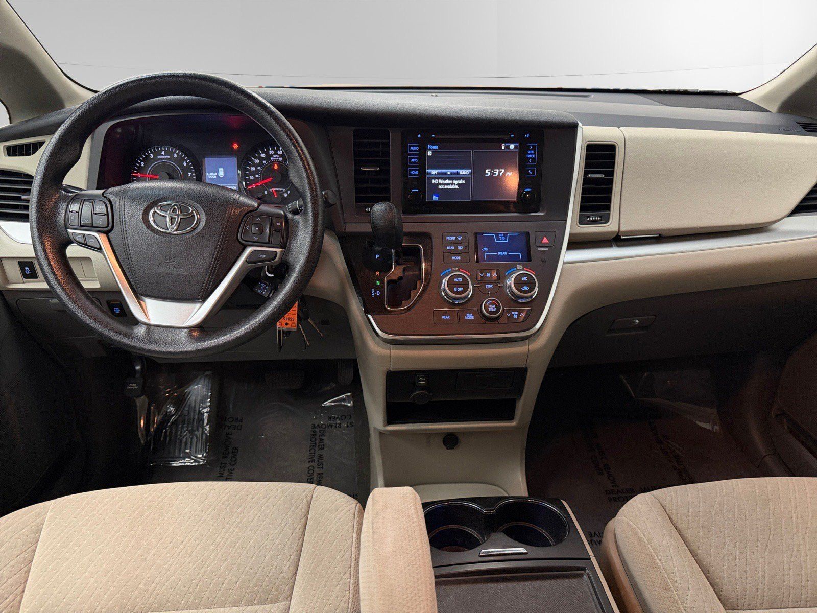 Used 2017 Toyota Sienna LE FWD image 10