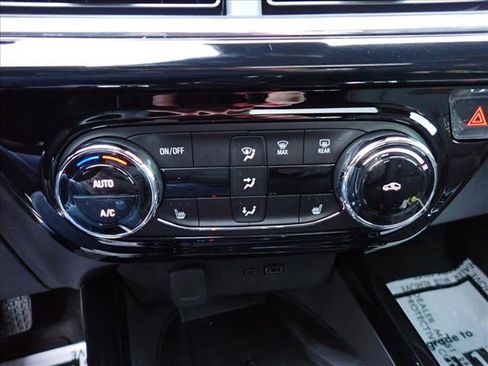 New 2026 Chevrolet Trax RS w/ Sunroof Package image 20