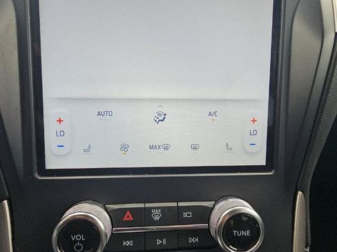 Certified 2024 Ford Edge SEL AWD/4WD image 22