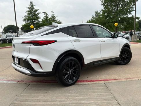 Used 2025 Buick Envista Sport Touring FWD image 6