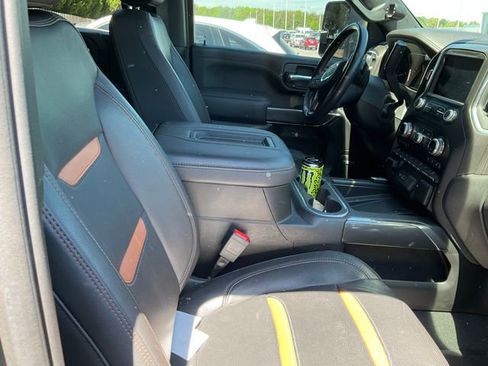 Used 2022 GMC Sierra 2500 AT4 w/ AT4 Premium Plus Package image 12