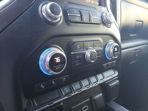 Used 2022 GMC Sierra 2500 AT4 image 72