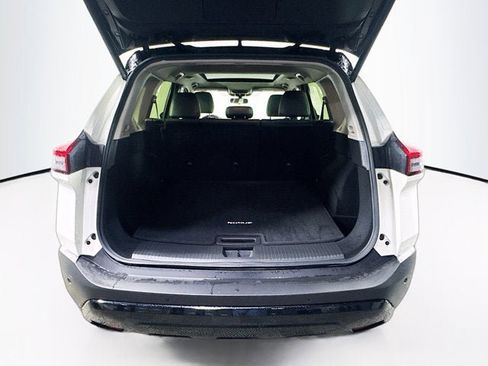 Used 2023 Nissan Rogue SV w/ SV Premium B Package AWD/4WD image 22