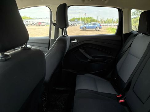 Used 2018 Ford Escape SE w/ SE Sync 3 Package AWD/4WD image 5