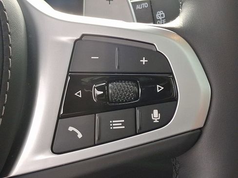 Certified 2026 BMW X7 xDrive40i w/ Executive Package image 24