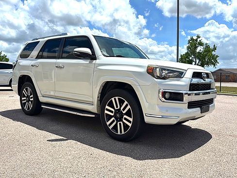 Used 2017 Toyota 4Runner Limited image 3
