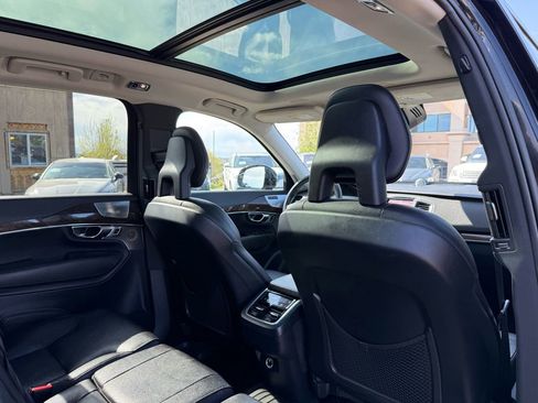 Used 2016 Volvo XC90 T6 Momentum w/ Momentum Plus Package AWD/4WD image 26