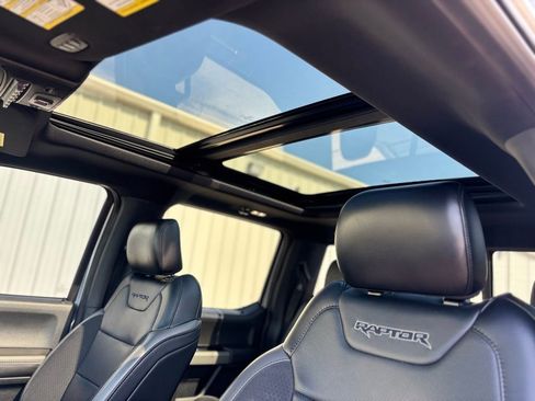 Used 2019 Ford F150 Raptor w/ Equipment Group 802A Luxury AWD/4WD image 30