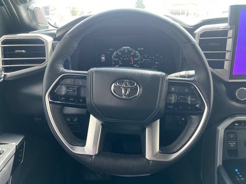 Used 2024 Toyota Sequoia Platinum AWD/4WD image 18