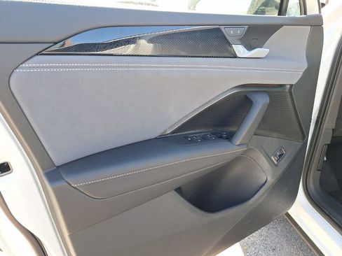 New 2026 Volkswagen Tiguan SE R-Line image 25