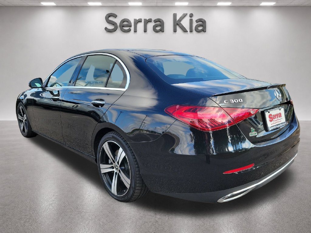 Used 2022 Mercedes-Benz C 300 4MATIC Sedan image 3