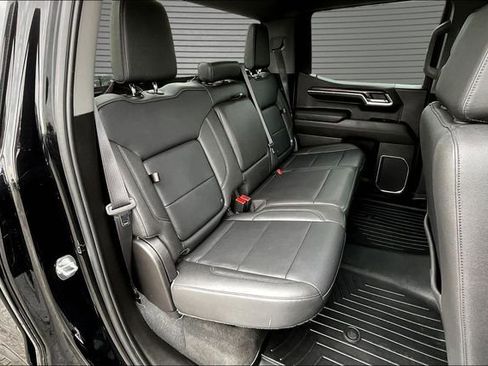 Used 2022 GMC Sierra 1500 SLT AWD/4WD image 25