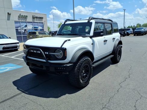 Used 2023 Ford Bronco Wildtrak AWD/4WD image 2