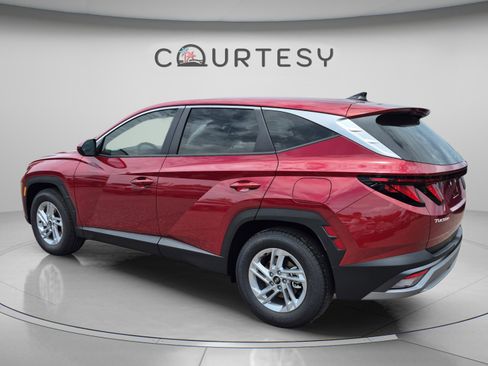 New 2026 Hyundai Tucson SE FWD image 3