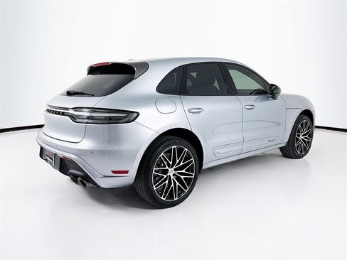 New 2026 Porsche Macan Turbo image 9