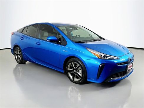 Used 2019 Toyota Prius XLE image 14