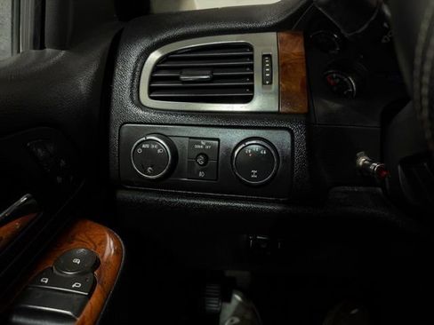 Used 2011 Chevrolet Silverado 3500 LTZ image 14