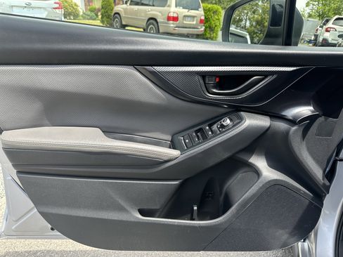 Used 2021 Subaru Crosstrek 2.5i Sport w/ Moonroof Package AWD/4WD image 8