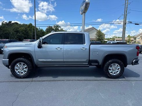 Used 2024 Chevrolet Silverado 2500 High Country w/ High Country Premium Package AWD/4WD image 42