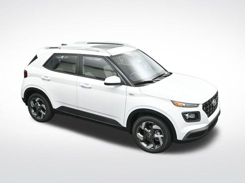 New 2026 Hyundai Venue SEL FWD image 24
