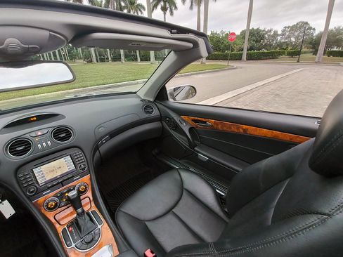 Used 2007 Mercedes-Benz SL 550 image 27