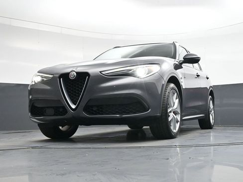 Used 2018 Alfa Romeo Stelvio Sport w/ Quick Order Package 22J Sport image 41