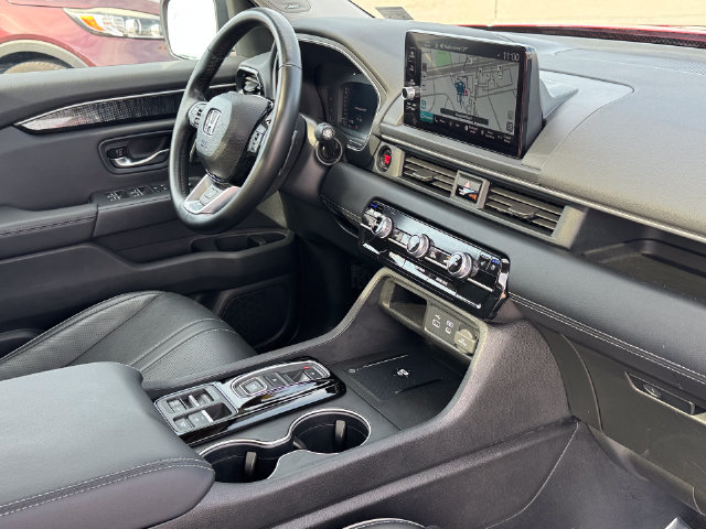 Used 2023 Honda Pilot Elite image 10