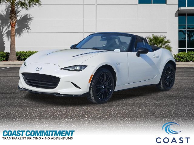 Certified 2024 MAZDA MX-5 Miata Club RWD image 2